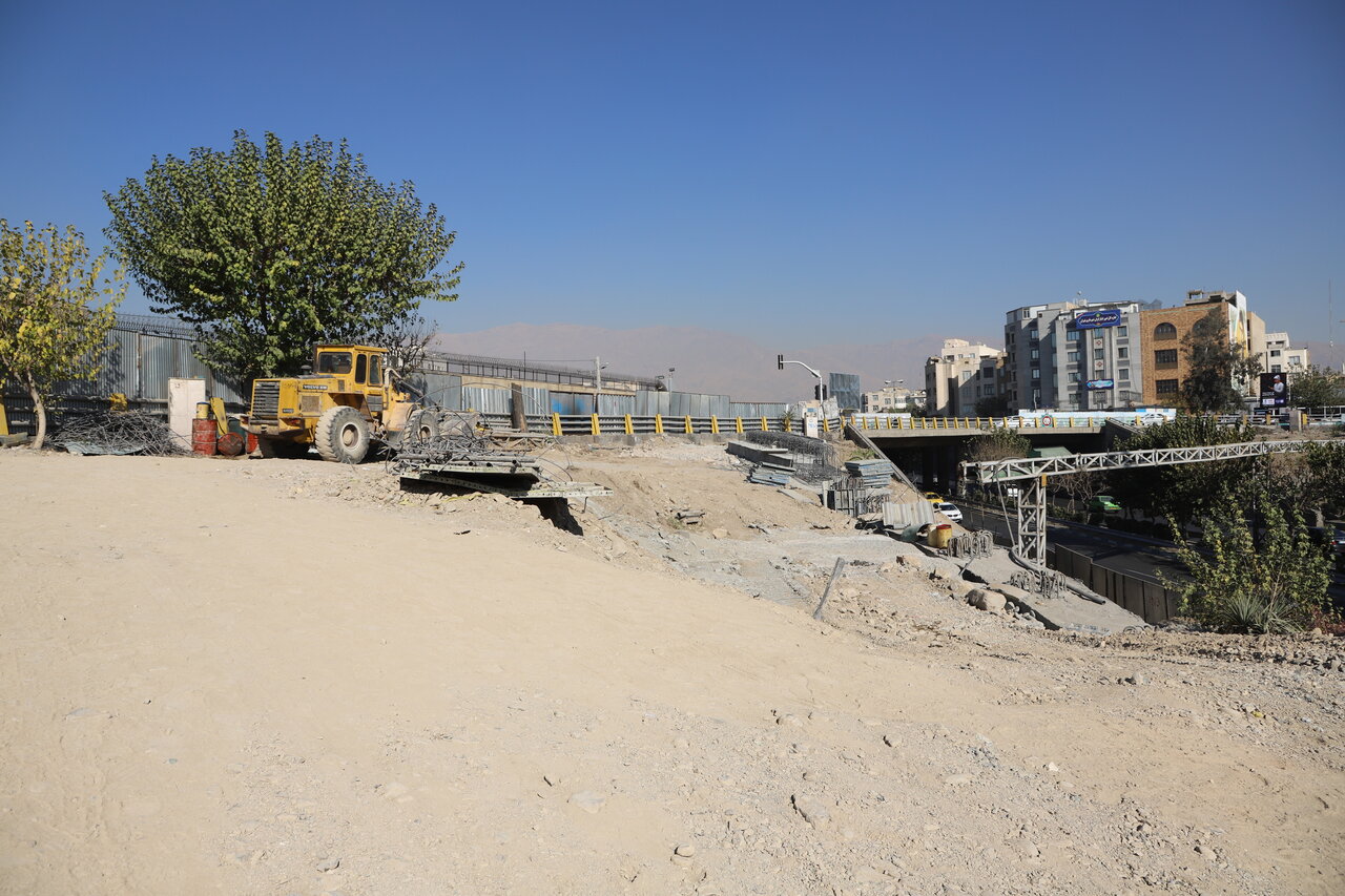 کمر ترافیک یک کیلومتری منطقه۷ تهران شکسته میشود