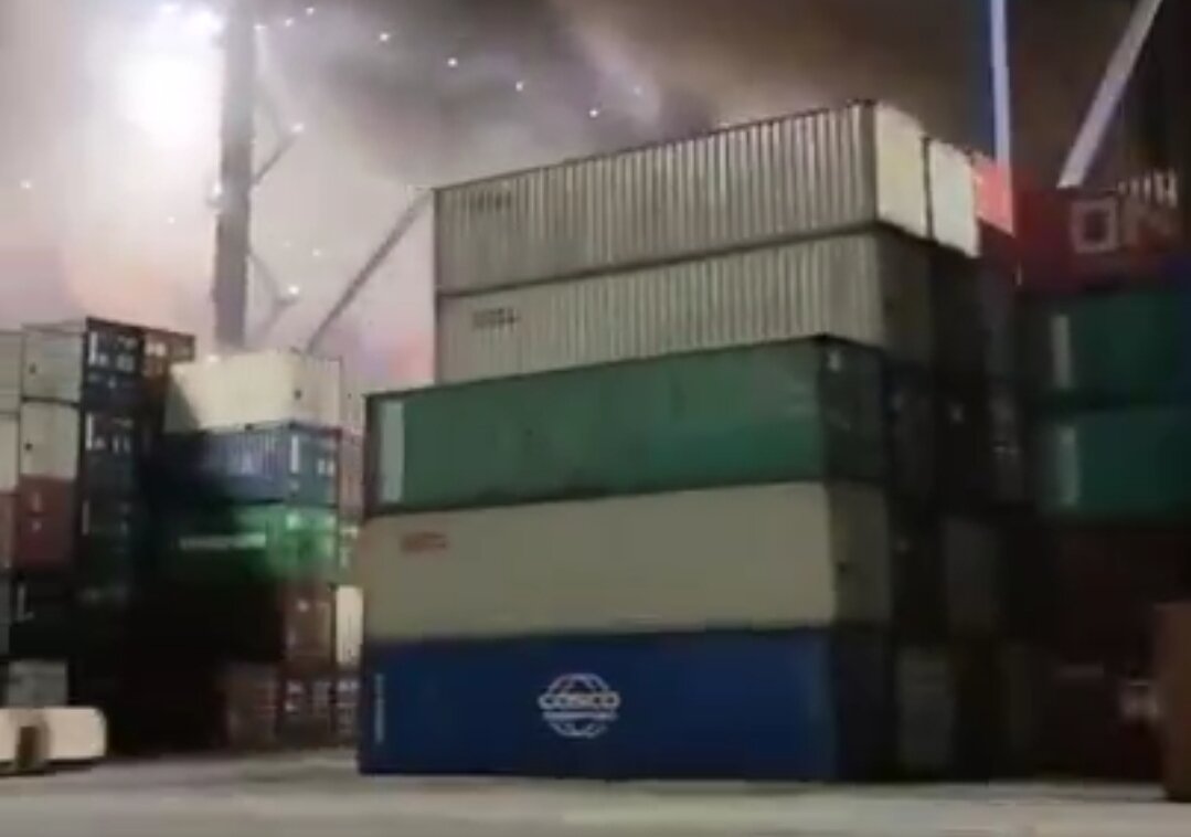 تصاویری از انفجار در بندر اصلی آمریکا ؛ ببینید | چندین نفر مفقود شدند