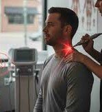 این نور درد را خاموش می‌کند | اسرار  پنهان فوتون‌ها؛  از بهبود زخم تا اثرات چشمگیر بر مغز