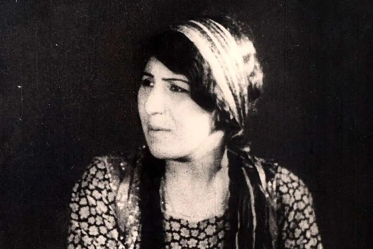 بازیگر زن ایرانی که کتک خورد؛‌ سنگ پرانی و ضرب و شتم بعد از انتشار فیلم | ببینید