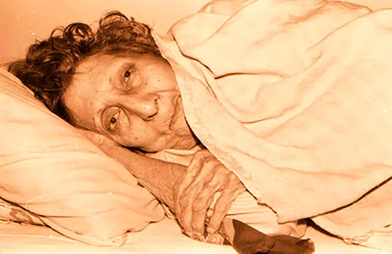 بازیگر زن ایرانی که کتک خورد؛ سنگ پرانی و ضرب و شتم بعد از انتشار فیلم | ببینید