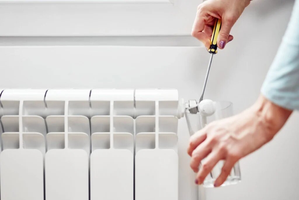 روش هواگیری رادیاتور و شوفاژ در ۶ گام+ نکات کلیدی