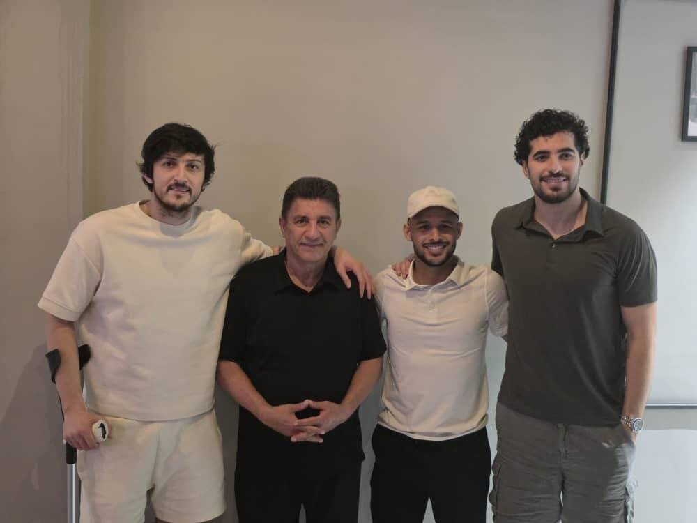 ستارهای که دست بر گردن قلعه نویی انداخت | عکس مشترک سرمربی تیم ملی با ۳ چهره ویژه