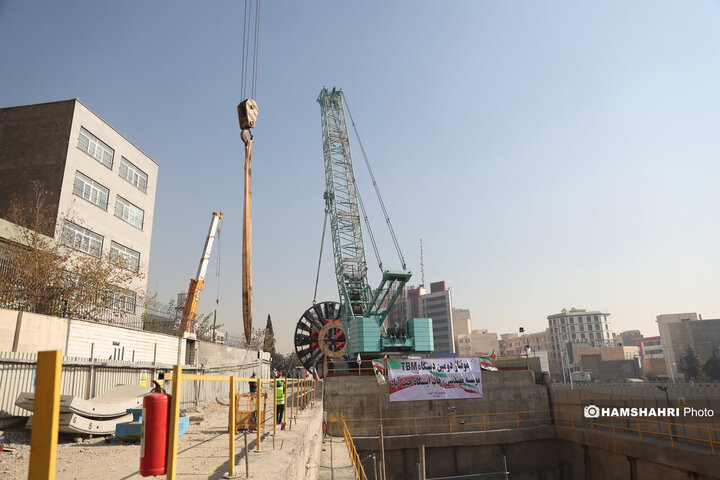 تکمیل دستگاه تی بی ام دوم ، خط 10 مترو