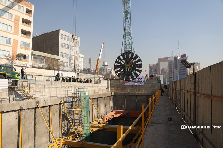 تکمیل دستگاه تی بی ام دوم ، خط 10 مترو