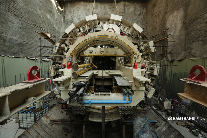 تکمیل دستگاه تی بی ام دوم ، خط 10 مترو