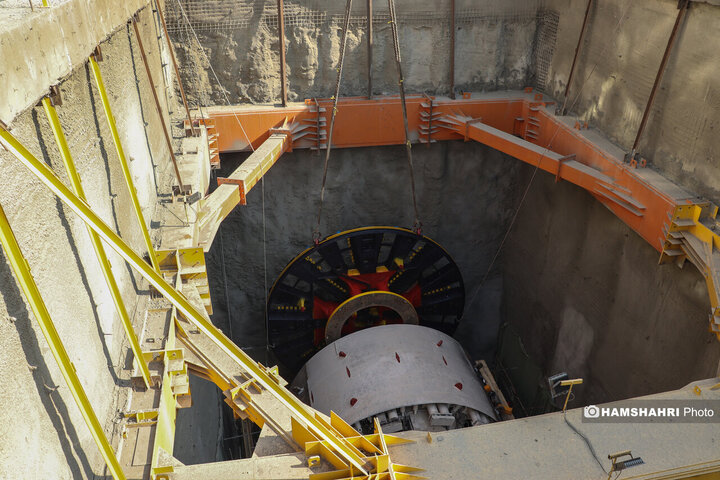 تکمیل دستگاه تی بی ام دوم ، خط 10 مترو