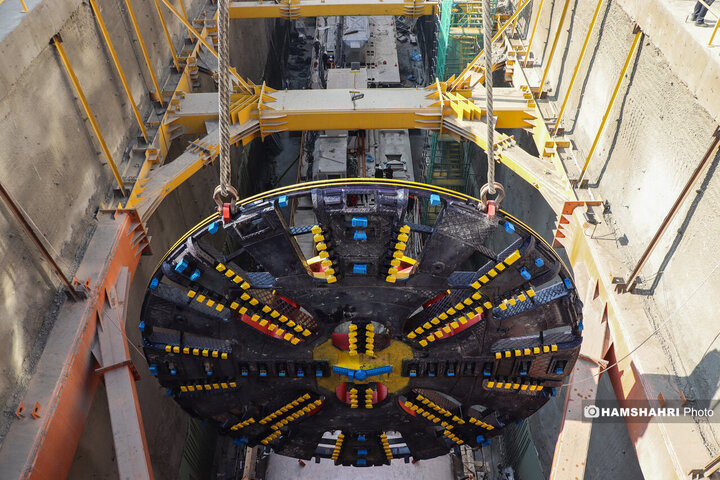 تکمیل دستگاه تی بی ام دوم ، خط 10 مترو