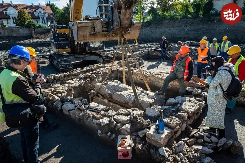«تابوت رومی» بعد از ۱۷۰۰ سال باز شد؛ از اسکلت تا جواهرات | تصاویر