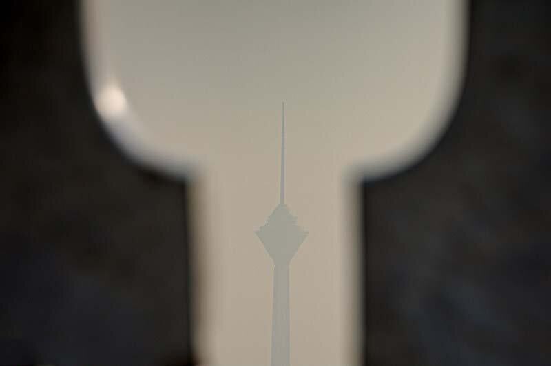 نفس‌نفس زدن تهرانی‌ها زیر آسمان سمی | تصاویر