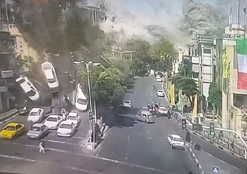 رونمایی از کتاب «اردک دیوانه» در فرهنگسرای بهشت | روایت‌هایی از دوازده روز جنگ اسرائیل با ایران