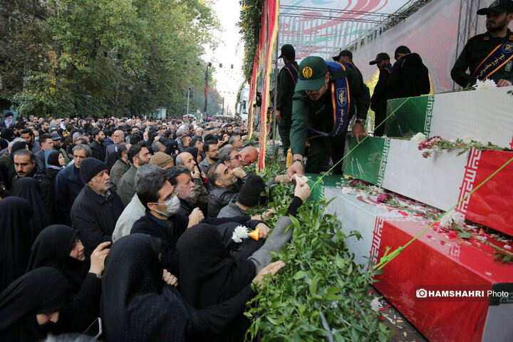 تشییع ۱۰۰ شهید گمنام دفاع مقدس