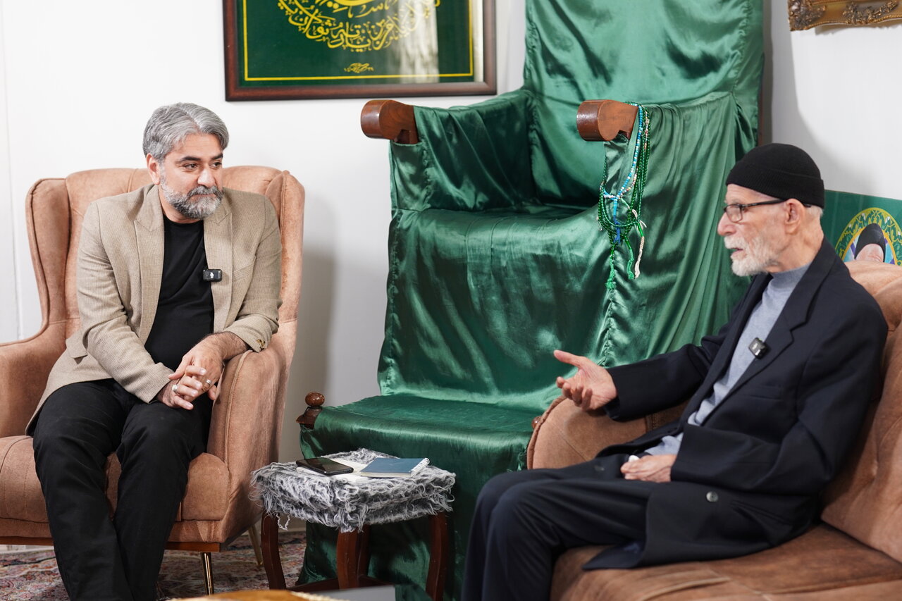 گهر شعرتان را پای هر کسی نریزید