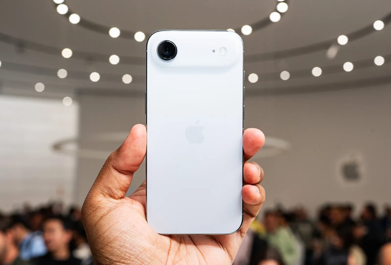 ارزان‌ترین مدل آیفون به‌زودی معرفی می‌شود | کوتاه از دنیای فناوری