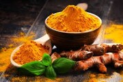 زردچوبه تقلبی را با یک لیوان آب بشناسید | ۵ راه ساده برای تشخیص زردچوبه اصل + روش صحیح نگهداری زردچوبه
