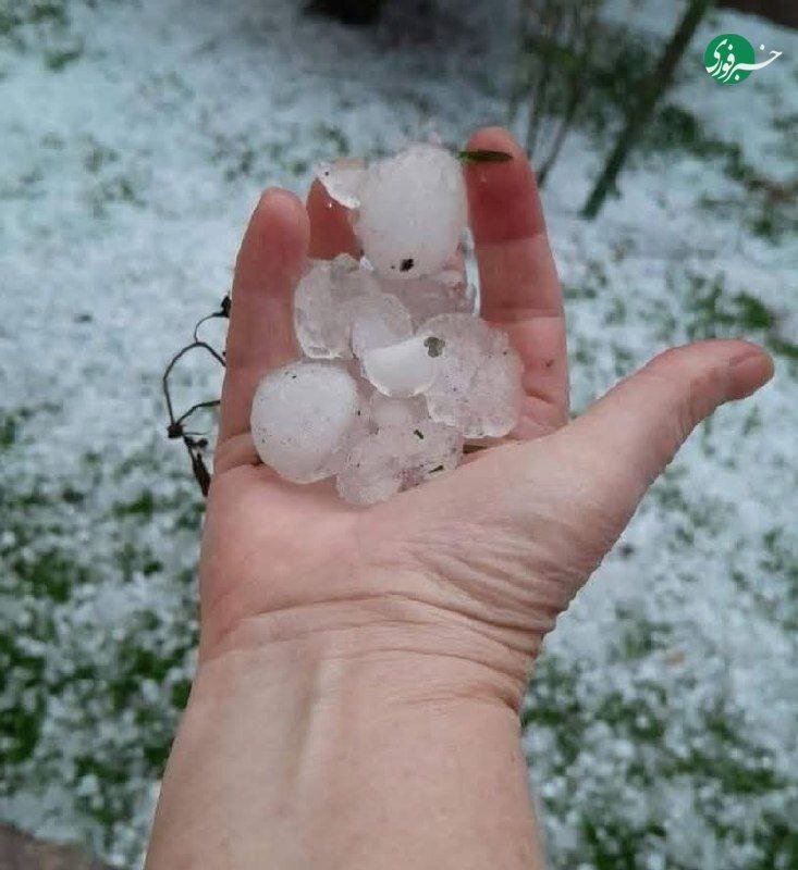 بارش سنگین تگرگ پاییزی به اندازه گردو | تصاویر