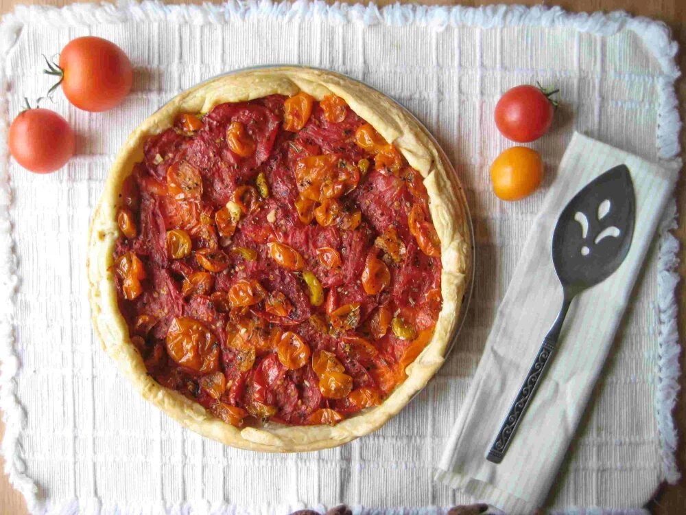 تارت گوجه ای که همه عاشقش می شوند؛ روش تهیه آسان و خوشمزه