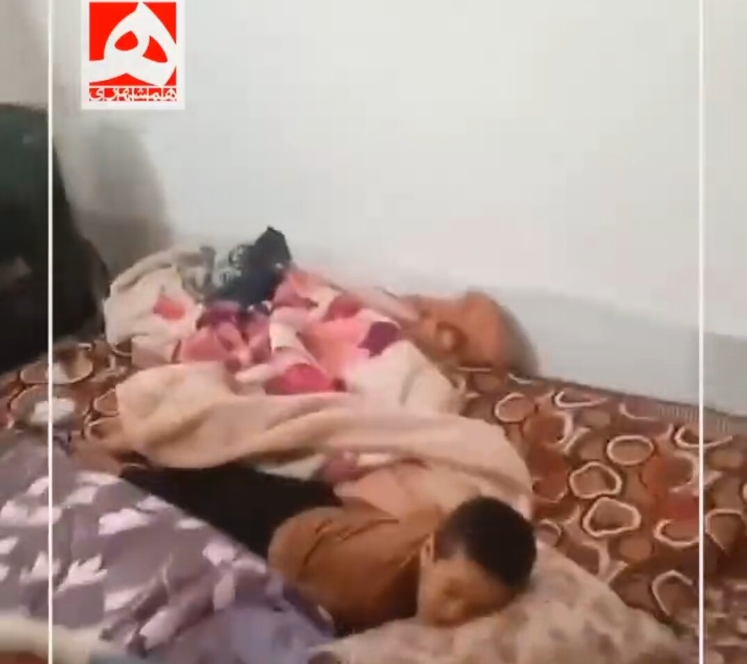 رفتار طنزآمیز پدر دامدار هنگام بیدار کردن فرزندش! | ویدئو