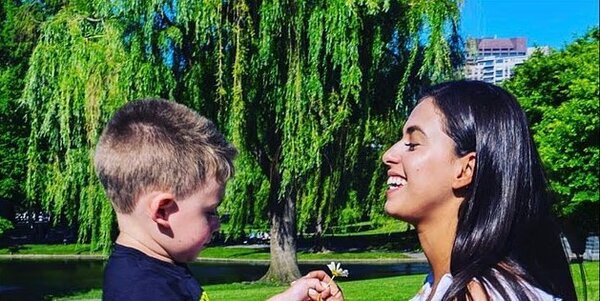 راز خانوادگی خانم سخنگو ؛ آتش تصمیمات ترامپ دامن خودی‌ها  را گرفت + عکس