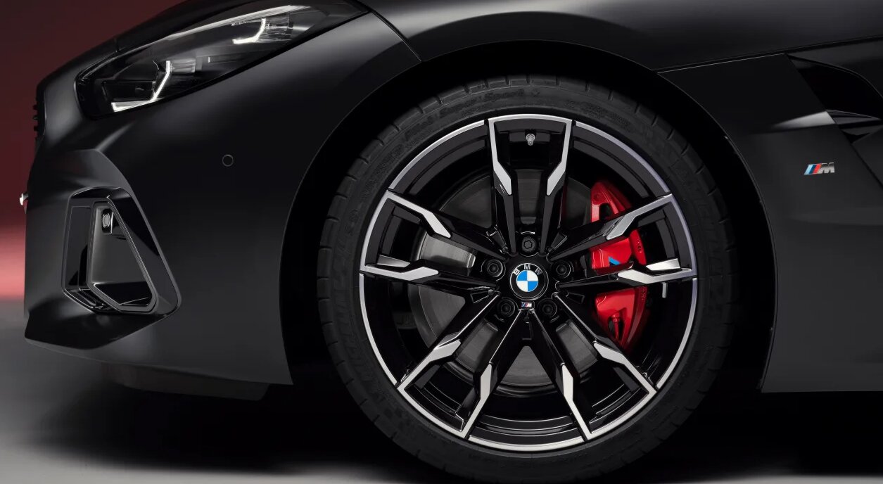 اسطوره محبوب «بی‌ام‌و» در خط پایان | آخرین نسخه Z4 با رنگ خاص و جزئیات کلکسیونی آمد