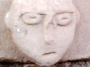 سر برآوردن صورت‌های سنگی پس از ۱۲ هزار سال از زیر خاک! | عکس