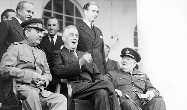 شکست بزرگ هیتلر در پایتخت ایران | انتشار اسناد فوق سری از کنفرانس تهران