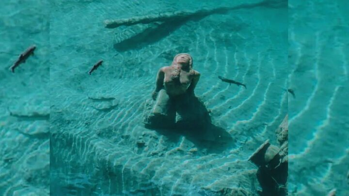 این پیکره ۳۰۰۰ سال زیر آب سالم مانده بود! | عکس