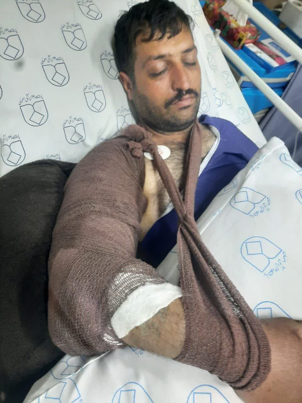 تصویری از محیط‌بان اصفهانی که از فاصله نزدیک هدف شلیک قرار گرفت