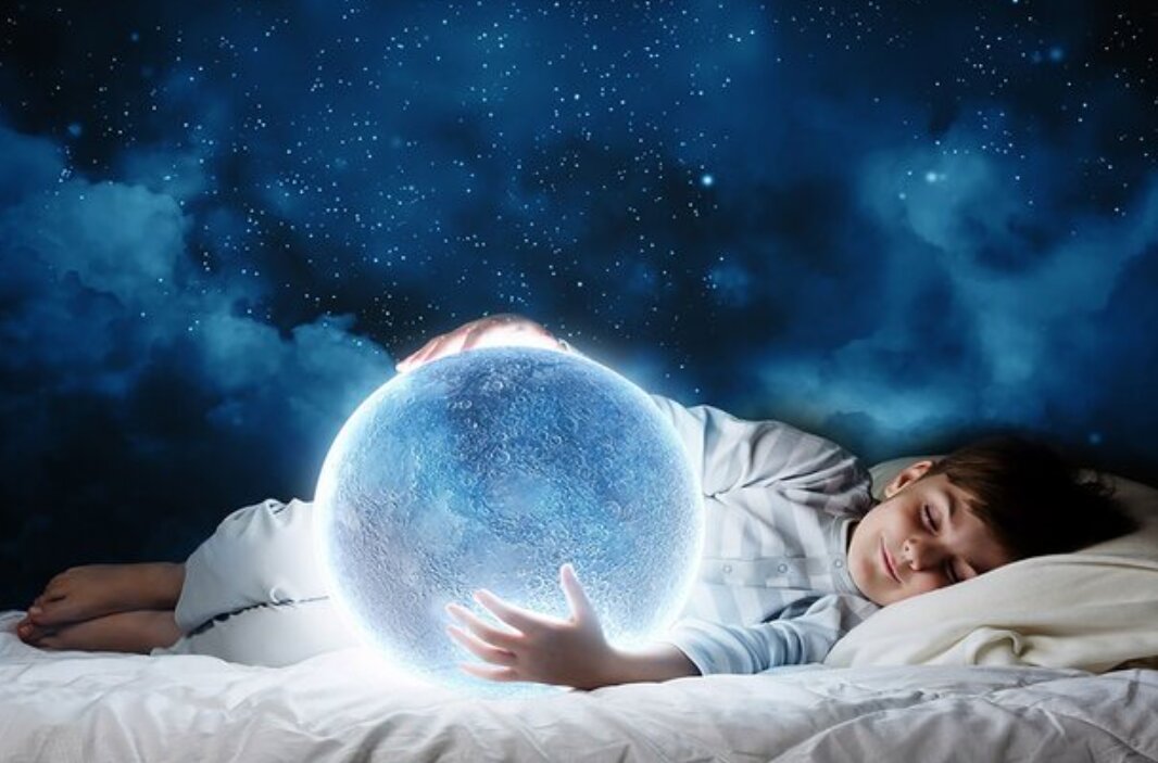 آیا رویاهای ما با افزایش سن تغییر می‌کنند؟