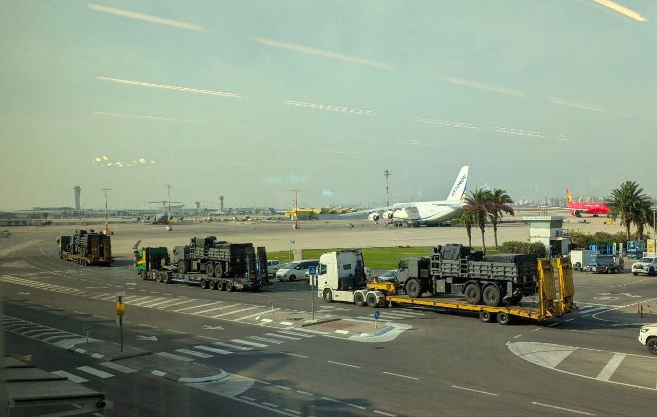 این ویدئو وایرال شد | لحظه انتقال تسلیحات آمریکایی به اسرائیل!