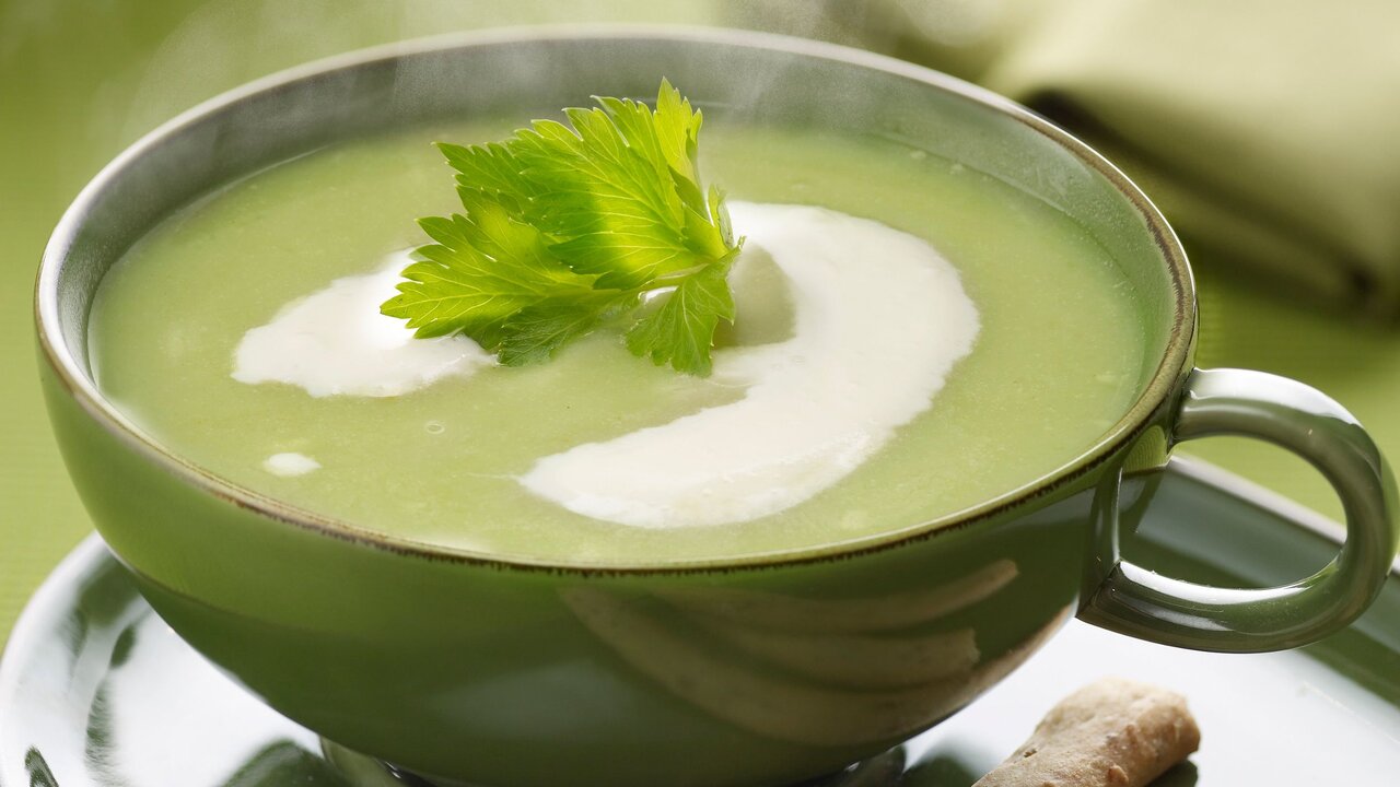 سوپ کرفس با خامه ؛ معجون سلامت و لطافت