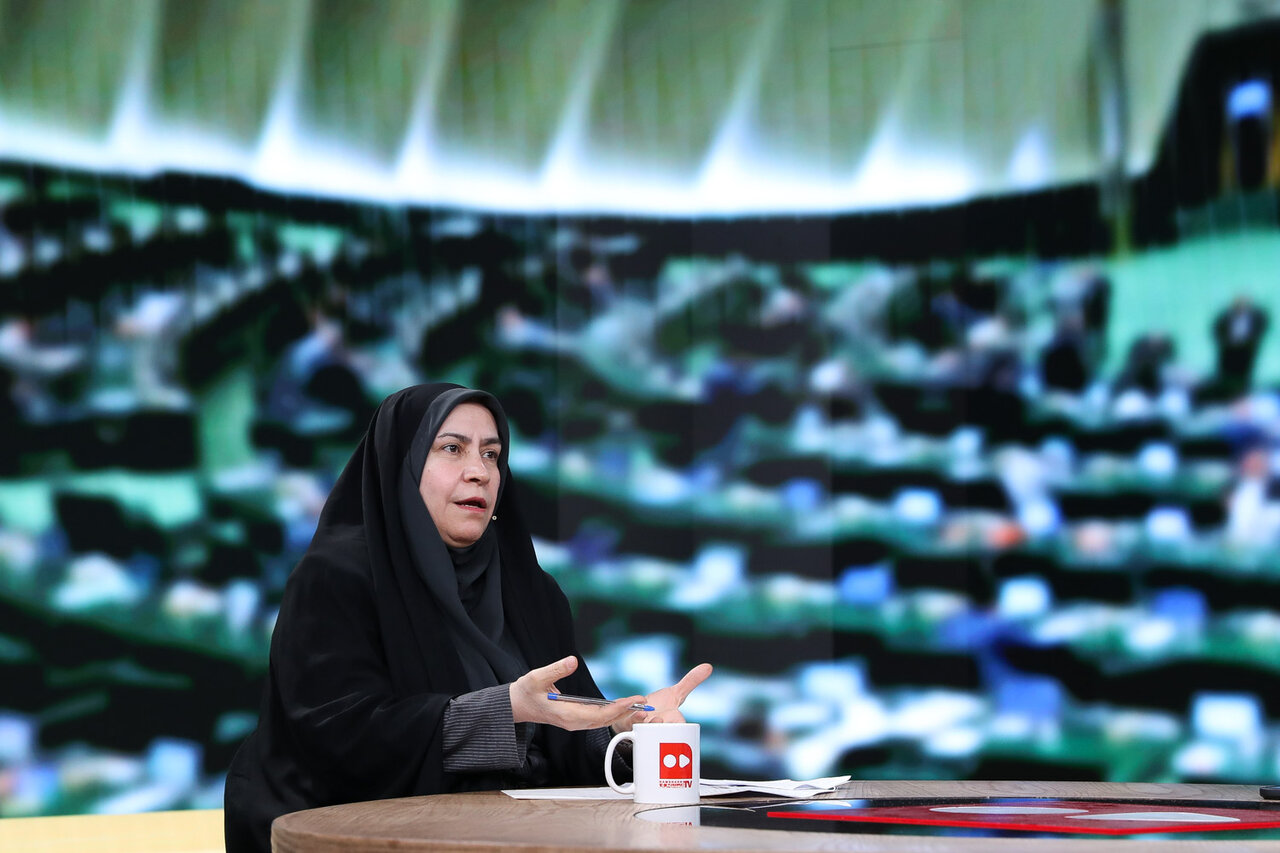 مزایا و نواقص طرح جدید کالابرگ | 
ثبات قیمت کالاهای اساسی به جای پول نقد