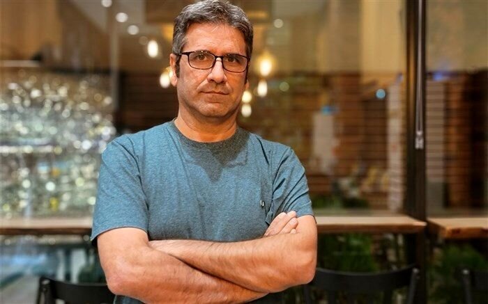 من هم ناراحتم و اعتراض می کنم، هم فیلم میسازم و به جشنواره می دهم!