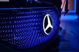 BMW تاج پادشاهی لوکس را از مرسدس ربود