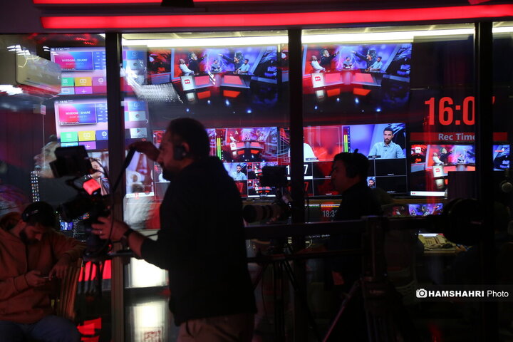 برنامه تماشاگر با موضوع دربی پایتخت