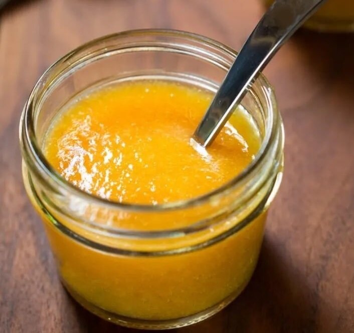  سس هلو خانگی ؛ شفاف، خوش طعم و مناسب برای سرو انواع دسر