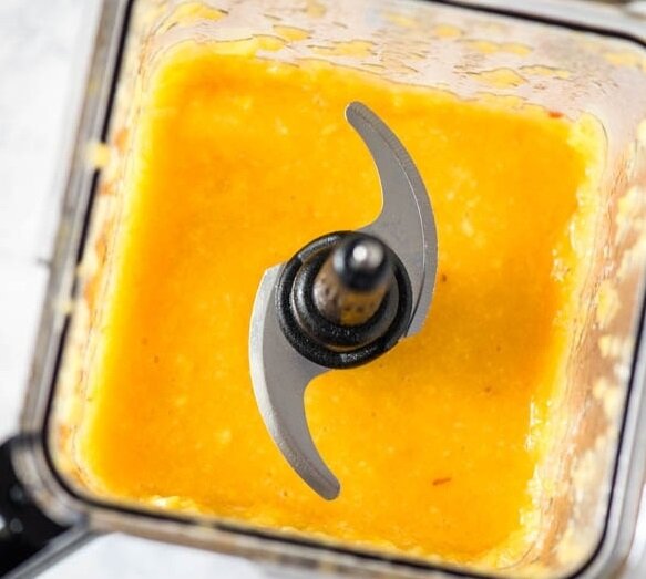  سس هلو خانگی ؛ شفاف، خوش طعم و مناسب برای سرو انواع دسر