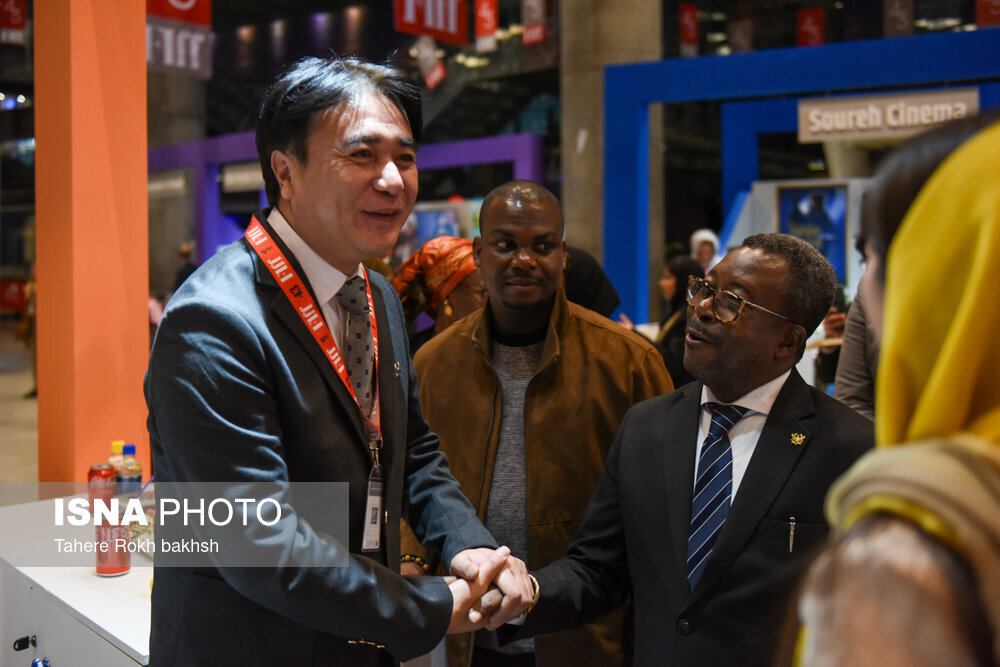 تیپ و استایل میهمانان خارجی در جشنواره فیلم فجر در شیراز | تصاویر