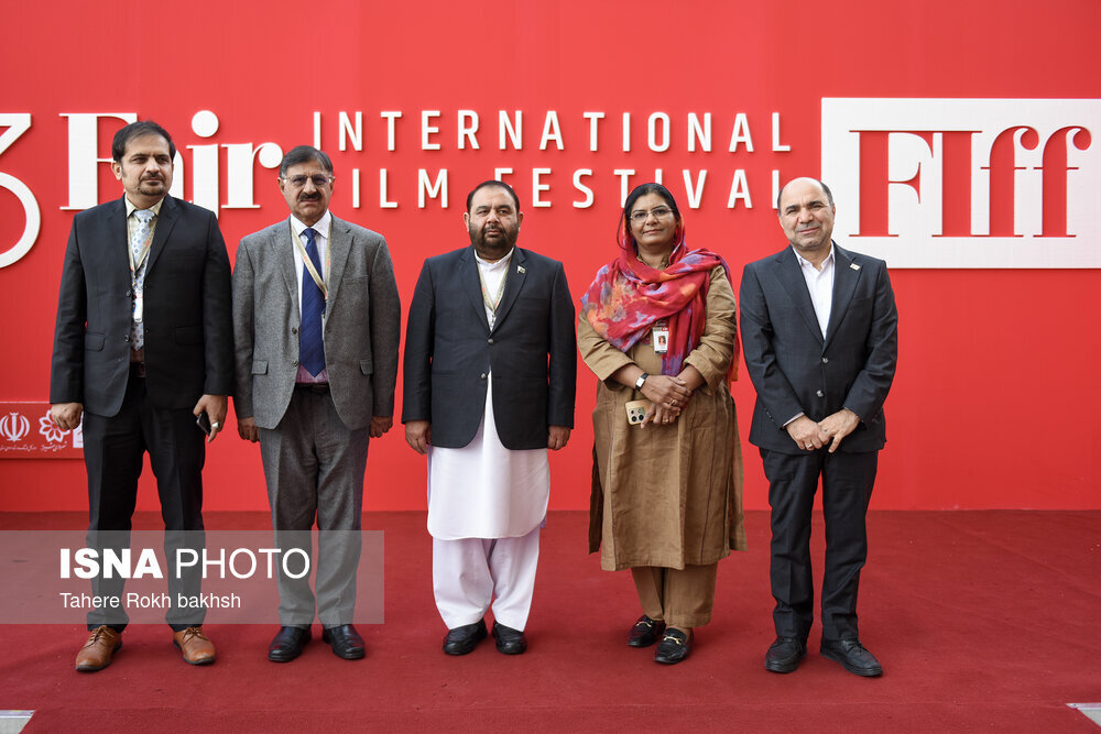 تیپ و استایل میهمانان خارجی در جشنواره فیلم فجر در شیراز | تصاویر