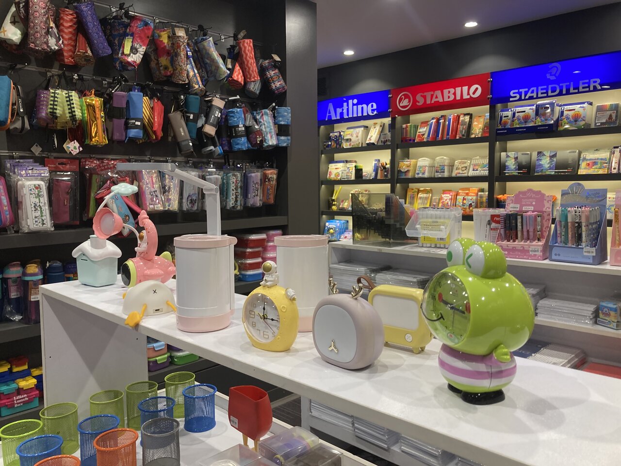  خرده‌فروشی به‌ جای کتابفروشی