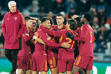 امید گرگ‌ها به پیرمرد! | طلسم کهنه تیم فوتبال رم شکسته می‌شود؟