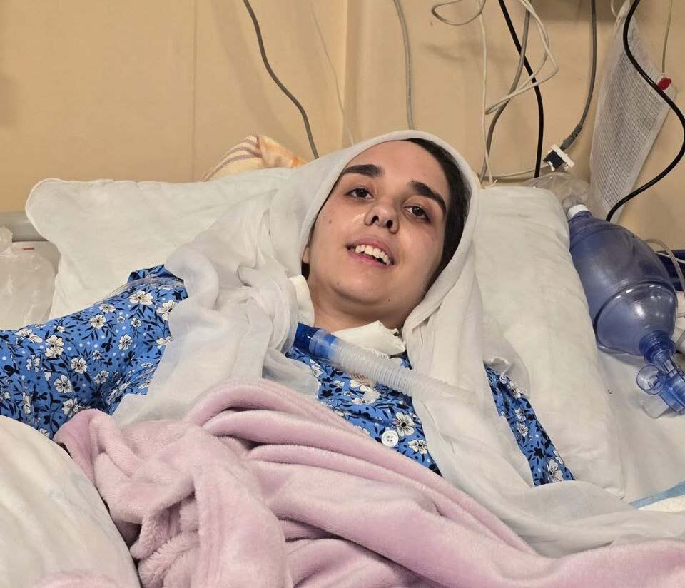 دختز شهيد هاشمي تبار