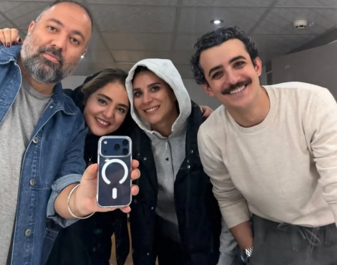 سلفی علی اوجی و نرگس محمدی با سحر دولتشاهی و علی شادمان | عکس