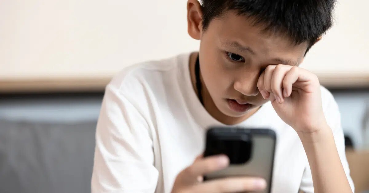 چطور نگذاریم کودکان به دام صفحه نمایش بیفتند