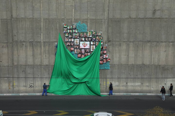 نماد شهدای اقتدار در بزرگراه هاشمی رفسنجانی نمایان شد+ تصاویر