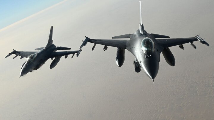 ببینید؛ لحظه سقوط جنگنده اف۱۶ آمریکایی + ویدئو