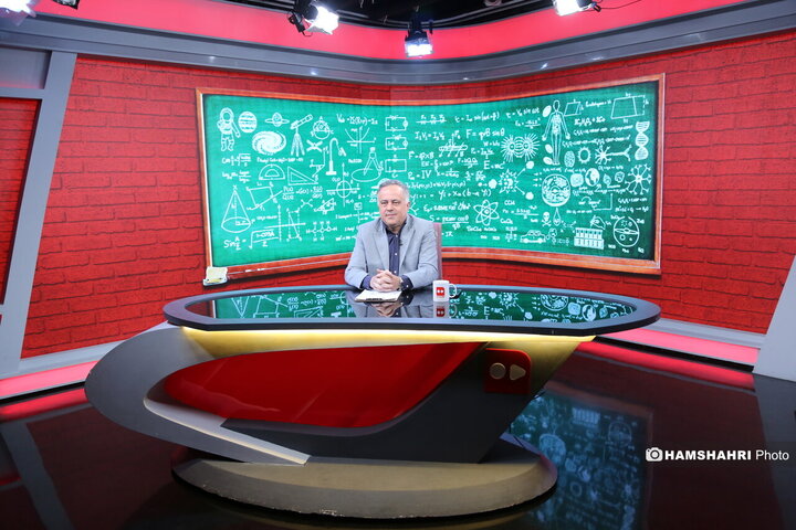 برنامه دانستنیها