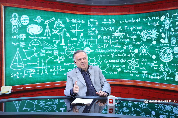 برنامه دانستنیها