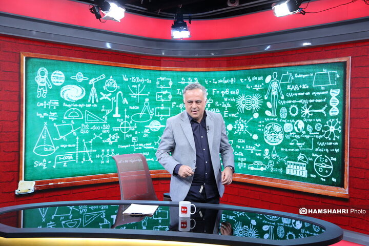 برنامه دانستنیها