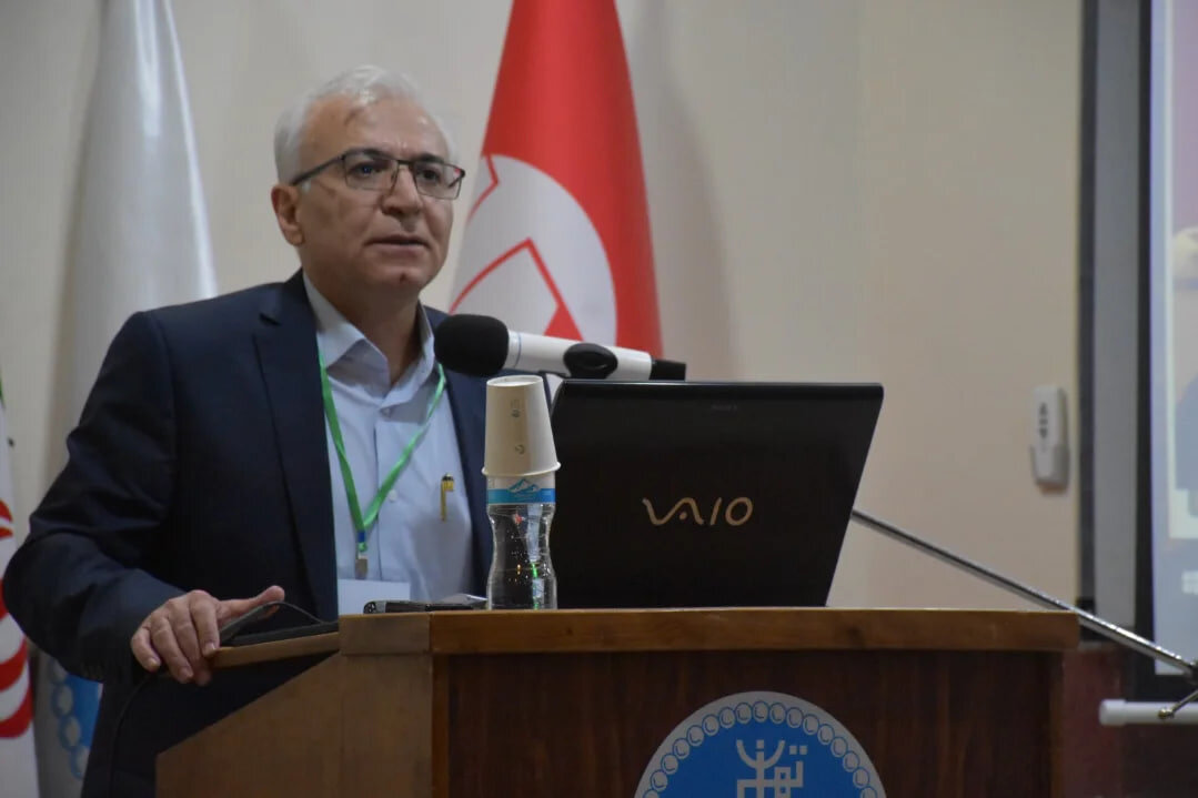 ۲۵ درصد تنوع زیستی جهان در خاک است | بزرگذاشت محمد بای بوردی در شب خاک مجله بخارا